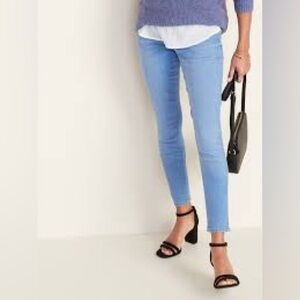 Old Navy Pull On Rockstar Skinny Jeans